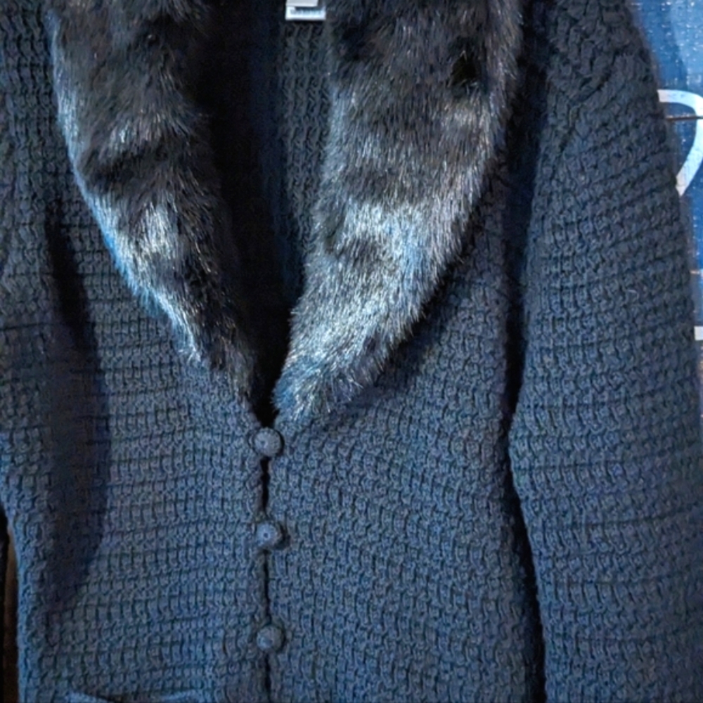 Talbots Black Wool Cardigan Sweater Faux Fur Collar Sm Petite Soft Crochet Knit
